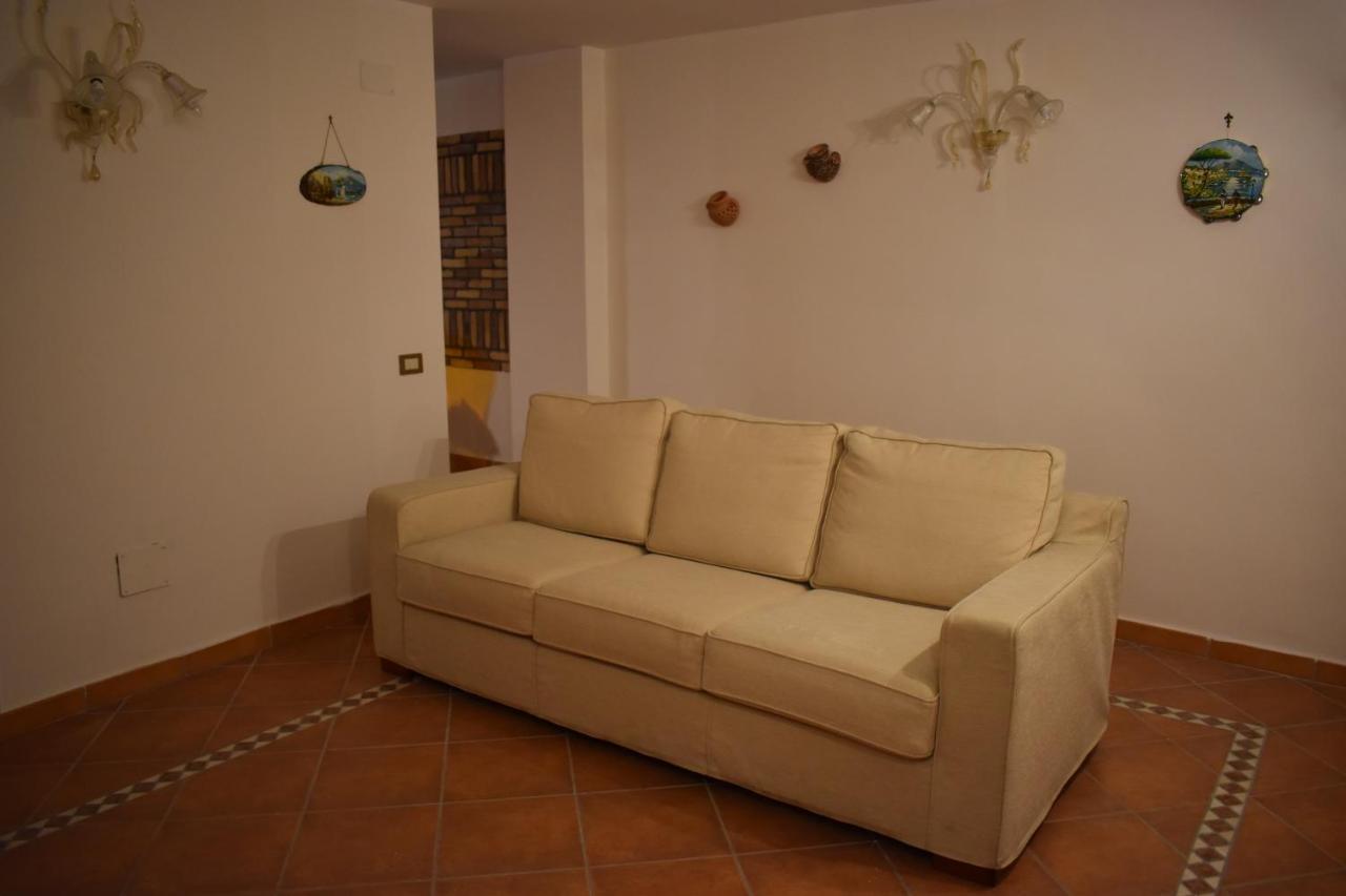 Sergio'S House Napoli Bagian luar foto